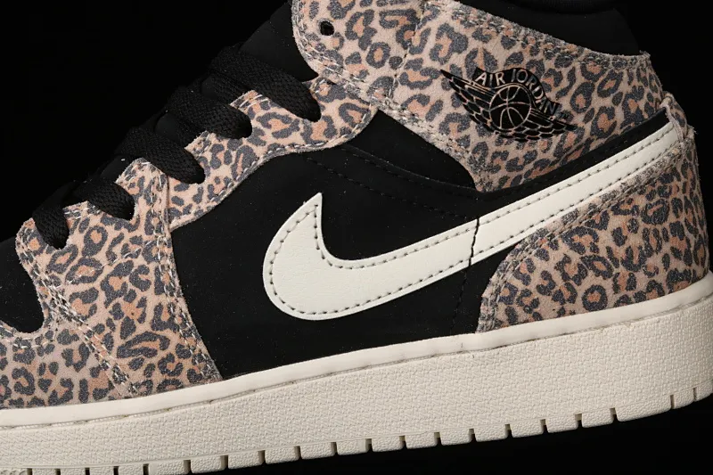 All categories Air Jordan Jordan series basketball shoes Air Jordan 1 Mid G version pure original Air Jordan 1 Mid GS AJ1 Joe 1 leopard print Chinese basketball shoes BQ6931-021